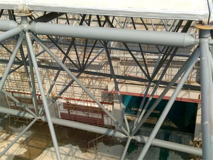 都江堰公安局网架天基板屋面